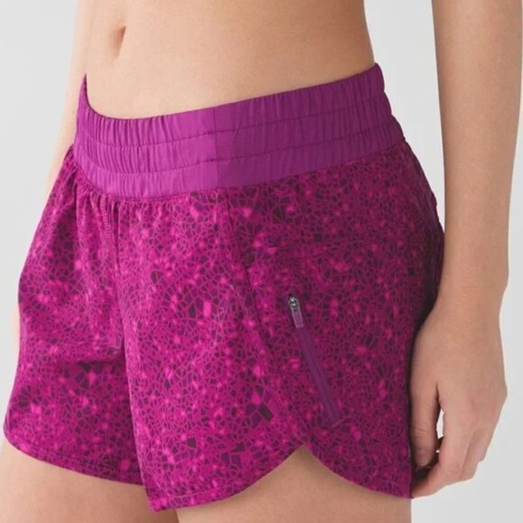 Lululemon Tracker Short - Picture 3 of 5